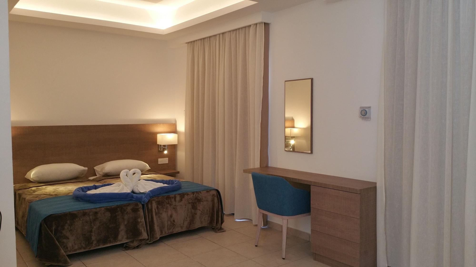 Marica'S Boutique Hotel Kissonerga Esterno foto
